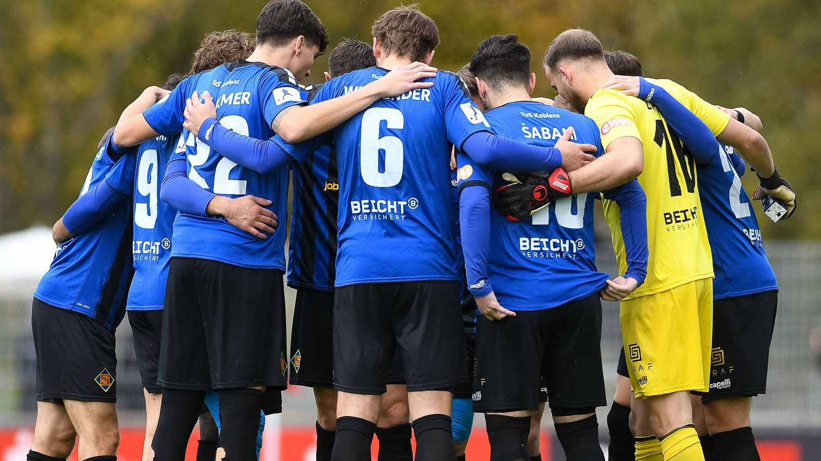 <strong>Landespokal Rheinland in Koblenz</strong><br><strong>TuS Koblenz</strong> (Foto, Regionalliga Südwest) - SG Schneifel (Rheinlandliga) 2:0 (1:0) - Torschützen: 1:0 Sabani (43.), 2:0 Waldminghaus (86.)