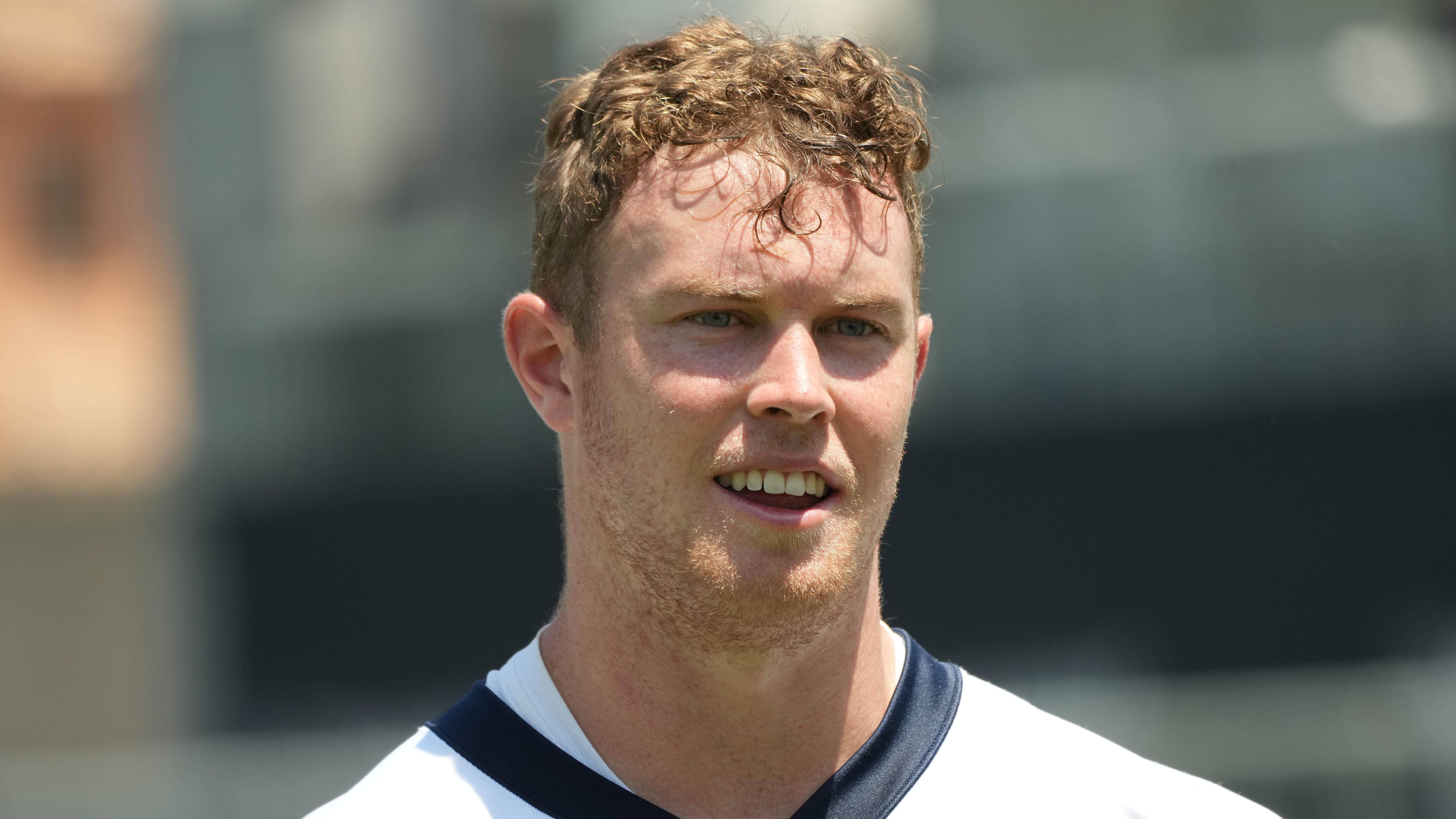 <strong>Luke Schoonmaker (Tight End | Dallas Cowboys)</strong><br>Beim Rookie der Cowboys ist die Situation recht ähnlich wie bei LaPorta. Dallas verlor in der Offseason Dalton Schultz und füllte die Vakanz auf Tight End im Draft. Auch Schoonmaker könnte zügig Targets bekommen, zumal die Konkurrenz um Jake Ferguson und Peyton Hendershot nicht unüberwindbar ist und die Cowboys verstärkt auf eine Passing Offense setzen wollen.