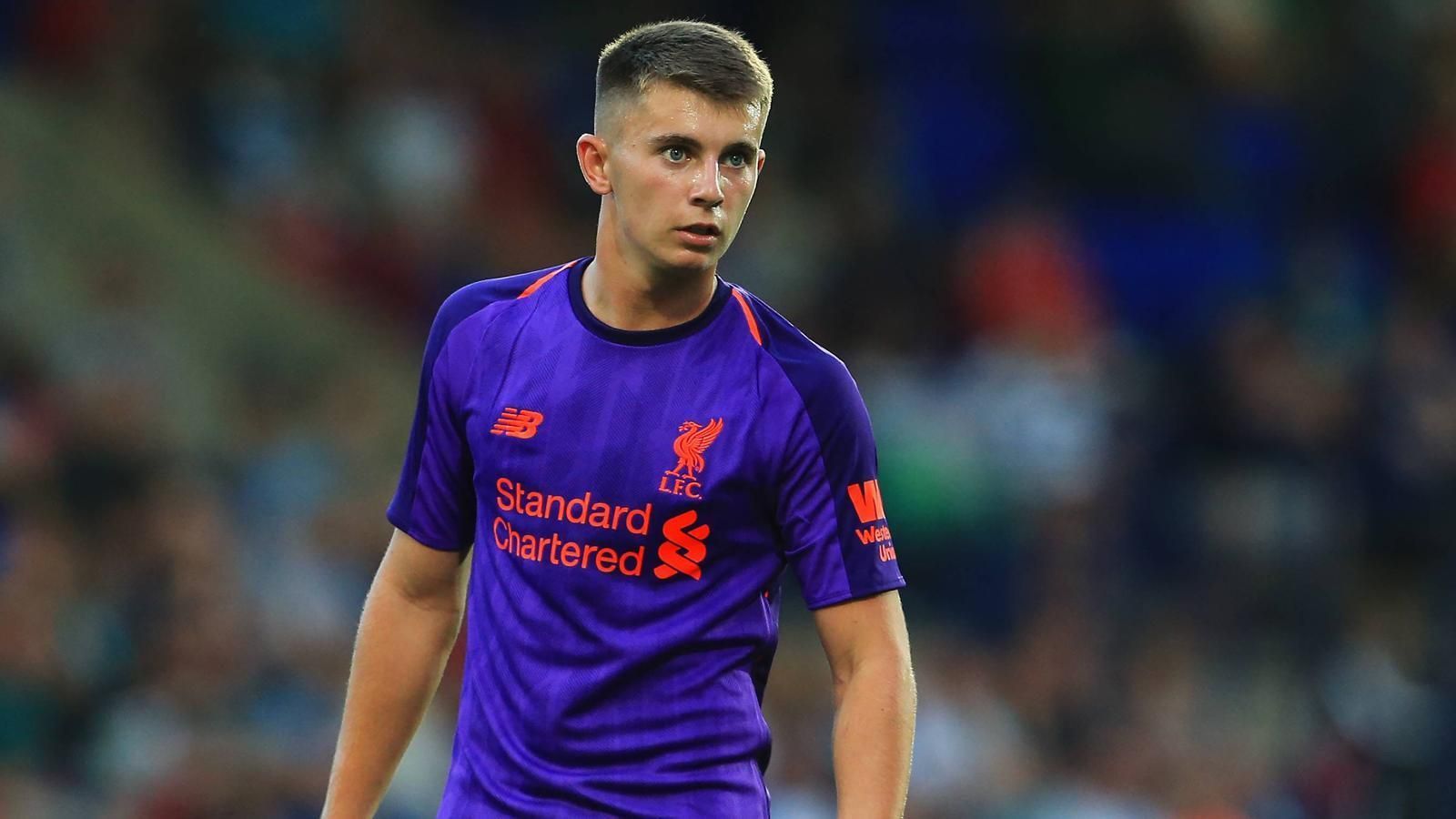 
                <strong>Ben Woodburn</strong><br>
                Youngster Ben Woodburn soll zur Weiterentwicklung ausgeliehen werden. Interesse am Engländer bekundeten demnach bereits Sheffield United und Norwich City.
              