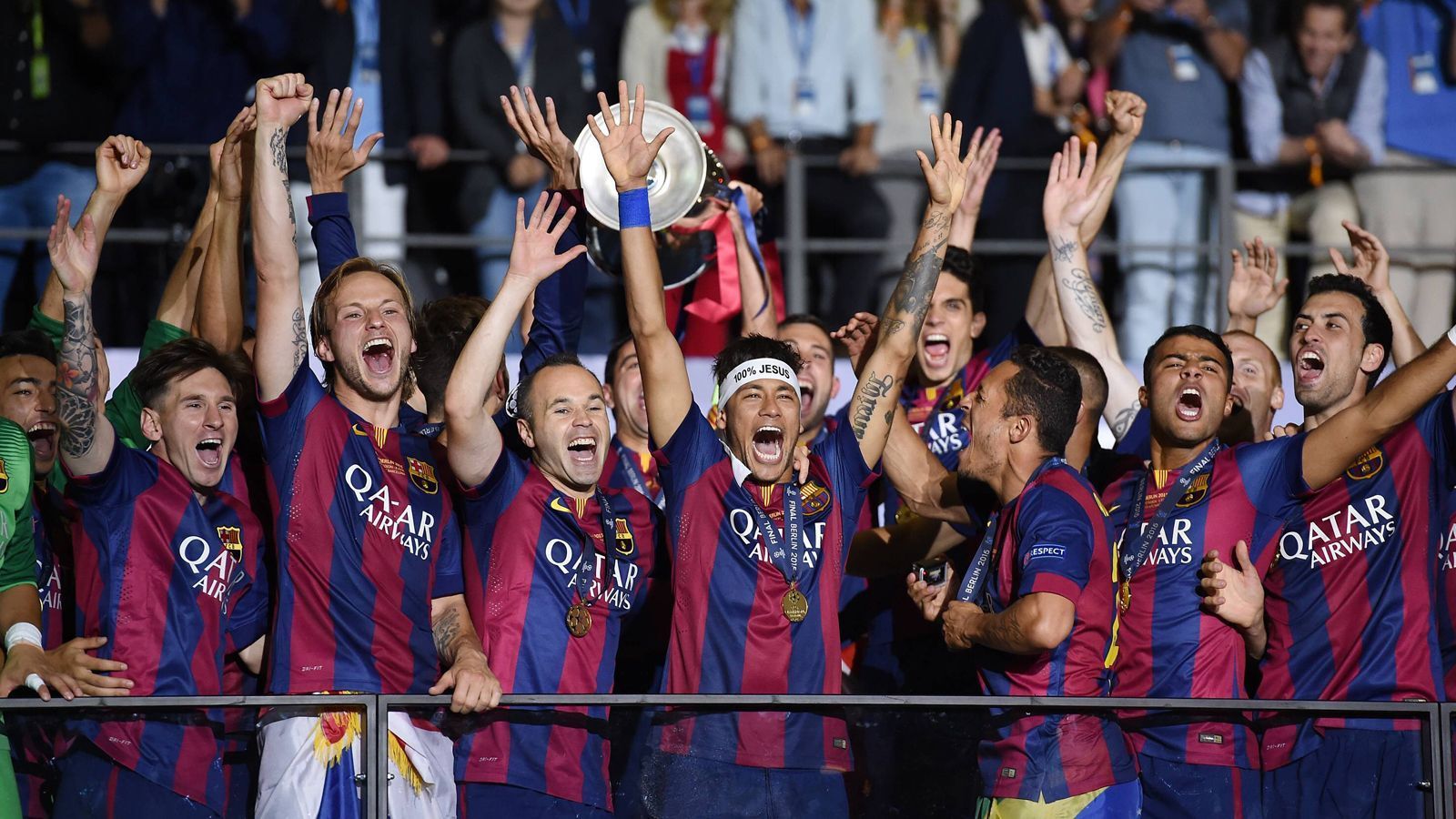 
                <strong>FC Barcelona (2015)</strong><br>
                Der FC Barcelona war 2015 der erste Verein, der bereits zum zweiten Mal das Triple gewann. Unter Trainer Luis Enrique blieben die Katalanen erfolgreich, gewannen im Jahr darauf das Double aus Meisterschaft und Pokal. In der Champions League scheiterten sie allerdings im Viertelfinale an Atletico Madrid.
              