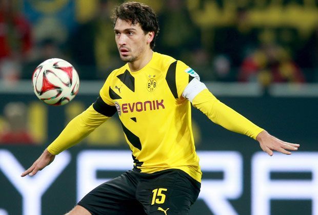 
                <strong>Abwehr - Mats Hummels</strong><br>
                Verein: Borussia Dortmund / Liga: Bundesliga
              