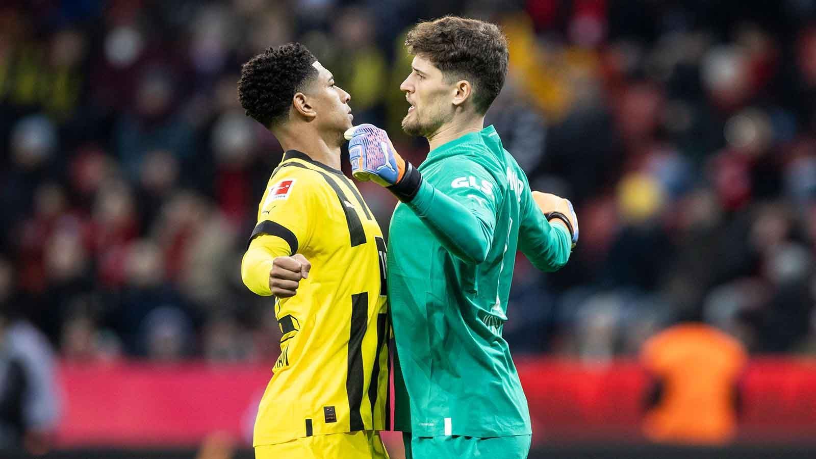 
                <strong>Gregor Kobel</strong><br>
                Der Schlussmann bewahrt den BVB gegen Diaby mit einer tollen Parade vor dem Rückstand. Kurz nach der Pause ist er erneut gegen den Franzosen zur Stelle. Wenig später blockt Kobel zudem Adlis Kopfball. Auch den dritten Vergleich mit Diaby gewinnt er – diesmal mit dem Fuß. Ein bockstarkes Spiel. ran-Note: 2
              