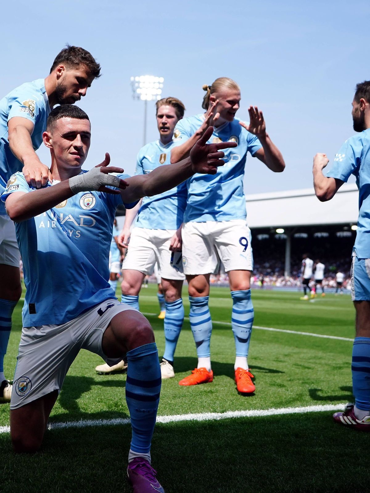 Fulham v Manchester City - Premier League - Craven Cottage Manchester City s Phil Foden celebrates scoring their side s second goal of the game during the Premier League match at Craven Cottage, Lo...