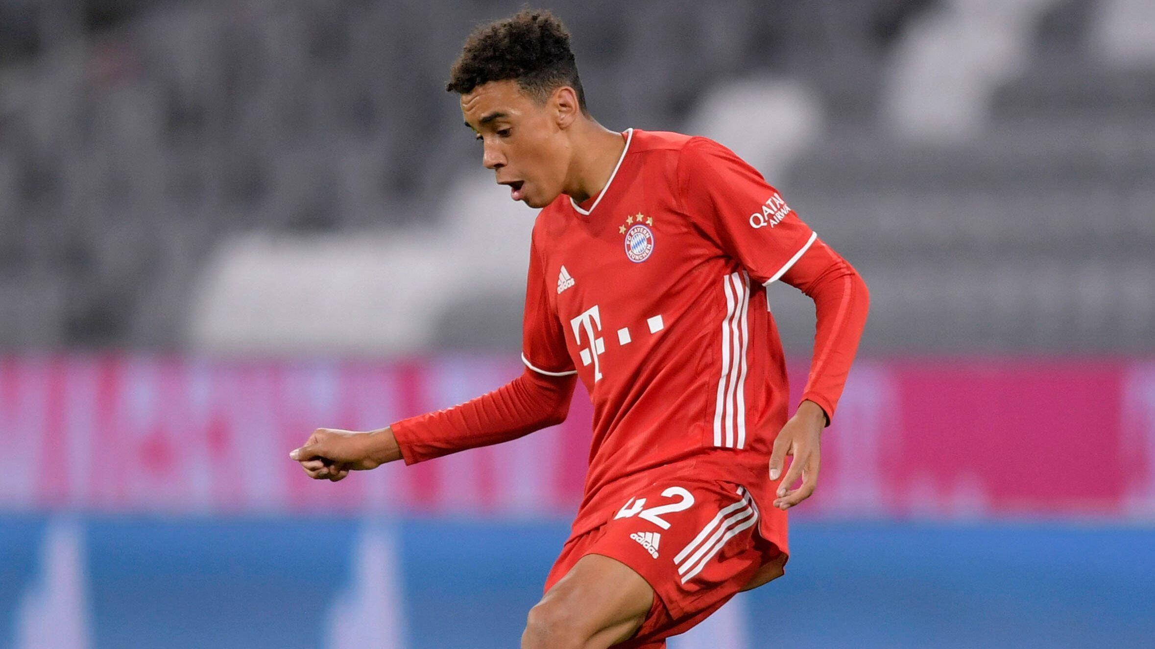 
                <strong>Jamal Musiala</strong><br>
                Der Youngster kommt in der 72. Minute und macht mit seinem Tempo auf der rechten Seite auf sich aufmerksam. Seine Hereingaben sind dann aber kopflos. ran.de-Note: 4
              