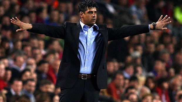 
                <strong>Frank Rijkaard</strong><br>
                Frank Rijkaard: 1989 und 1990 gewann Rijkaard mit dem AC Mailand die Trophäe, fünf Jahre später mit Ajax Amsterdam. Als Trainer holte der ehemalige Mittelfelspieler 2006 mit Barcelona den Champions-League-Titel.
              