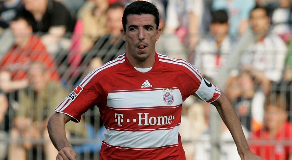 
                <strong>Stürmer: Roy Makaay (87)</strong><br>
                Stürmer: Roy MakaayGesamt-Stärke: 87Verein: FC Bayern München
              
