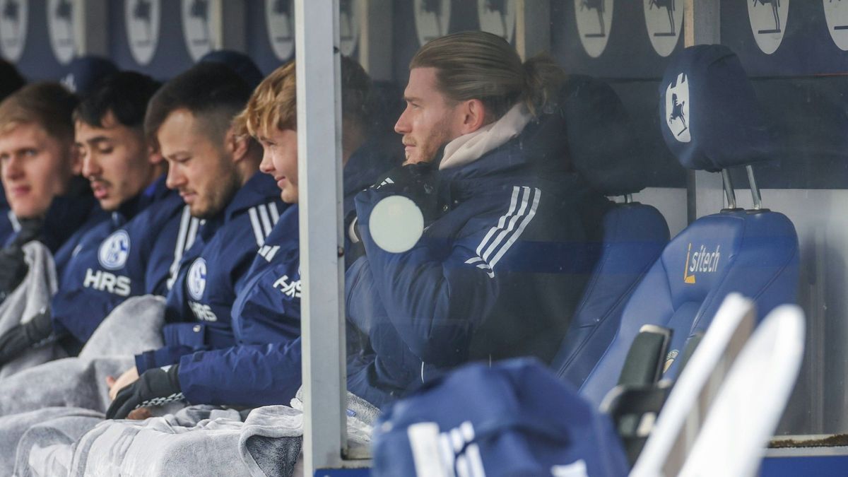 Loris Karius schaute von der Bank aus zu