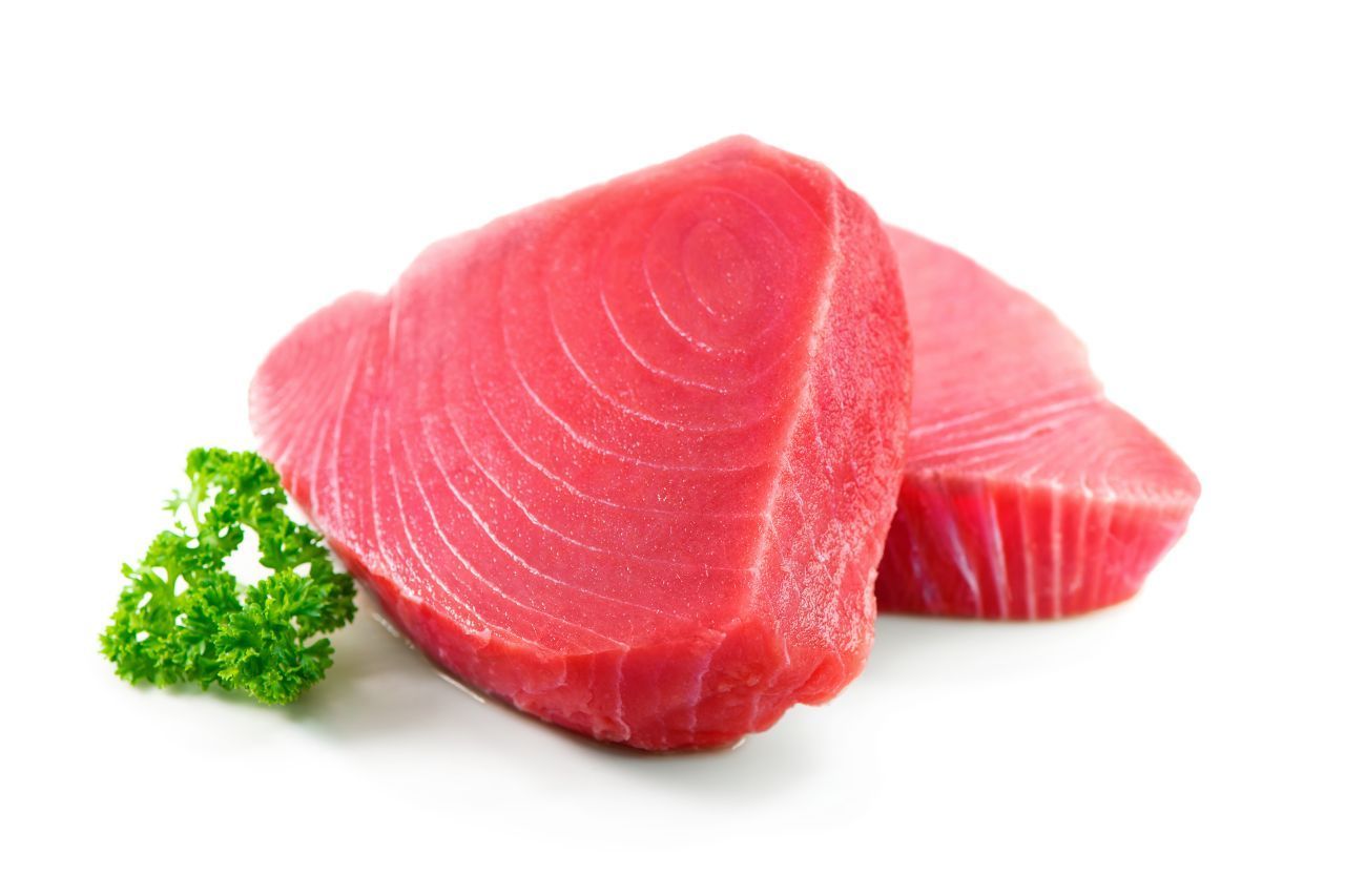 Thunfisch ist mit 5 Mikrogramm pro 100 Gramm der zweitbeste Vitamin-D-Lieferant. 