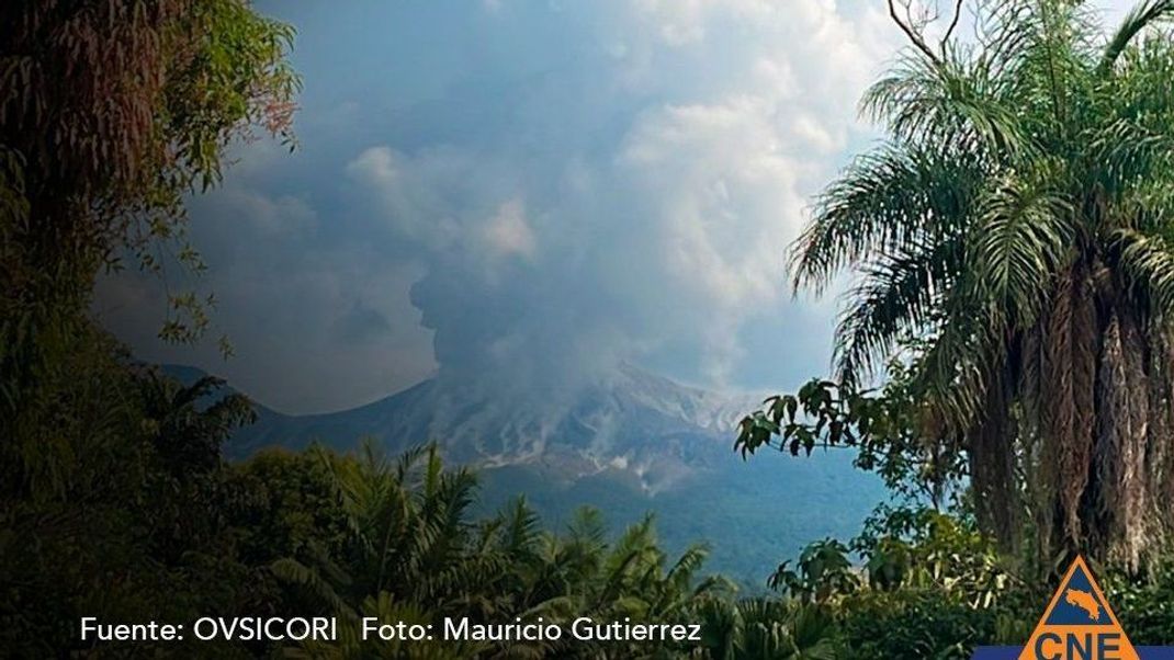 Wie die nationale Katastrophenschutzbehörde CNE in Costa Rica mitteilte, ist der Vulkan Rincón de la Vieja wieder sehr aktiv.