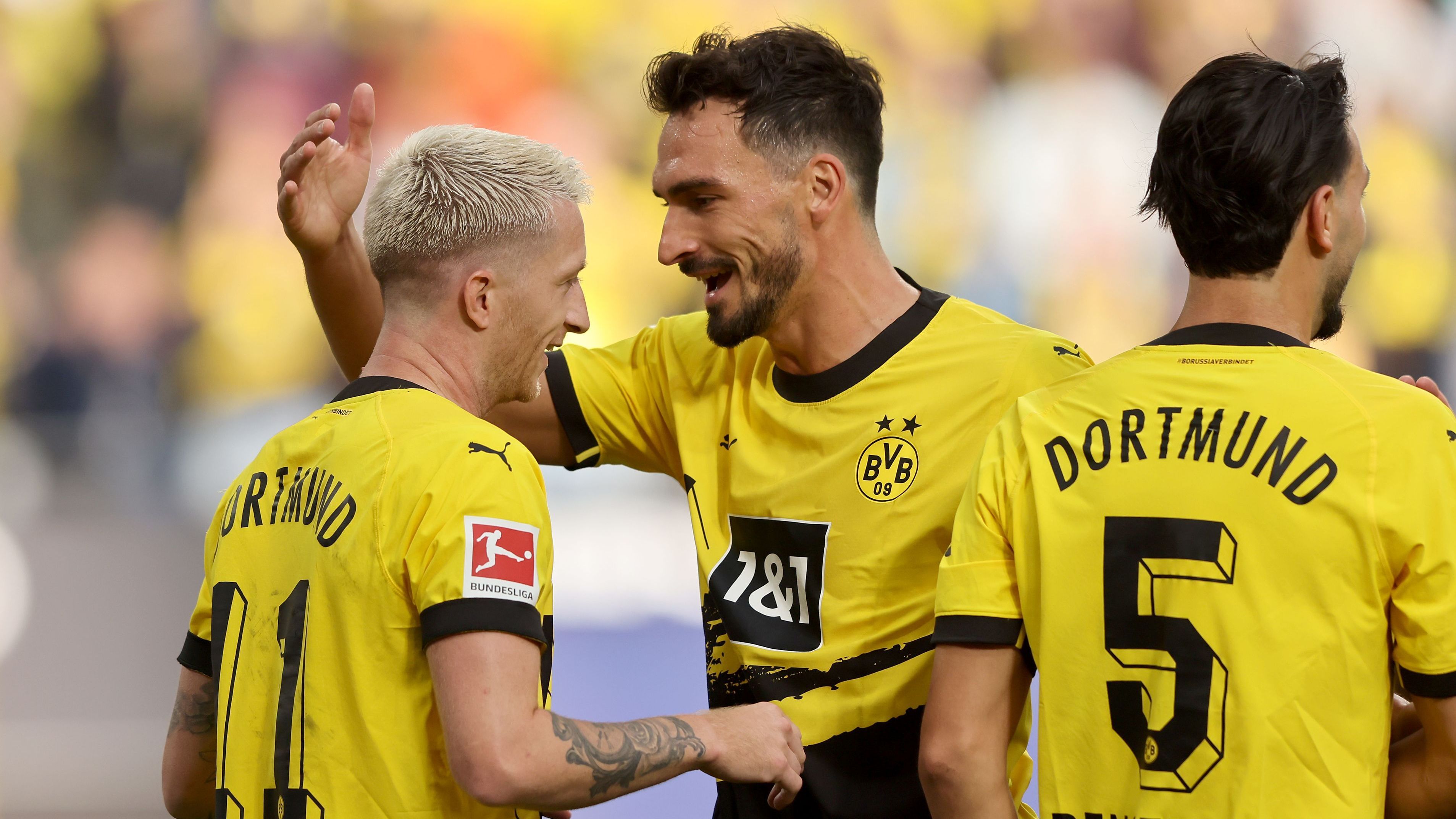 <strong>Auslaufende Bundesliga-Verträge<br></strong>Die Bundesliga-Klubs arbeiten, wenn auch hinter den Kulissen, stets an der langfristigen Planung. Ein wichtiger Bestandteil dessen ist auch die Verlängerung auslaufender Verträge. Aber welche Bundesliga-Stars sind nach aktuellem Stand nach der Spielzeit eigentlich ohne Klub? <em><strong>ran</strong></em> zeigt eine Auswahl. (Stand: 8. Oktober 2023)