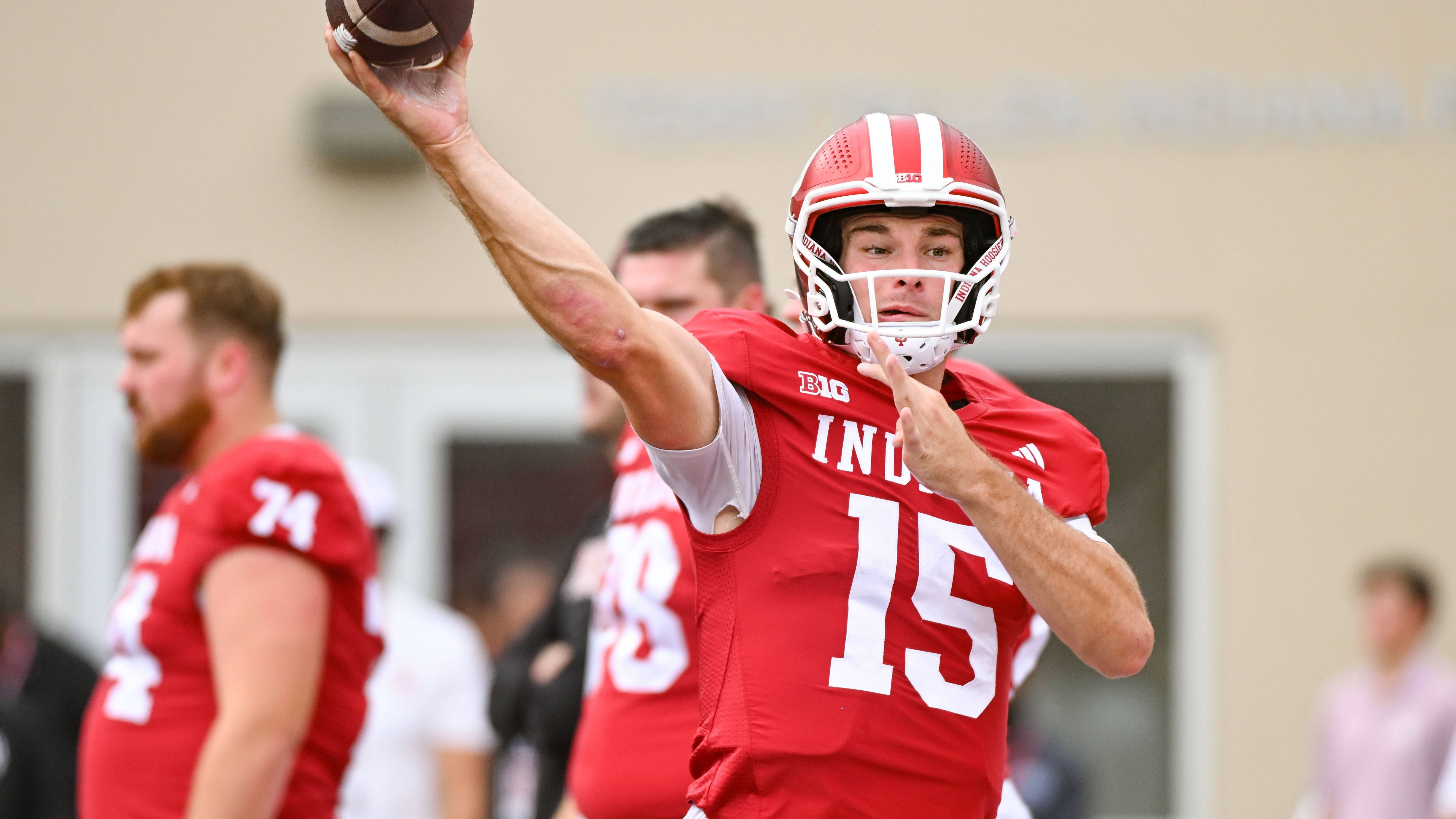 <strong>Platz 2: Fernando Mendoza (Indiana Hoosiers)</strong> <br>Position: Quarterback<br>Quote: +300