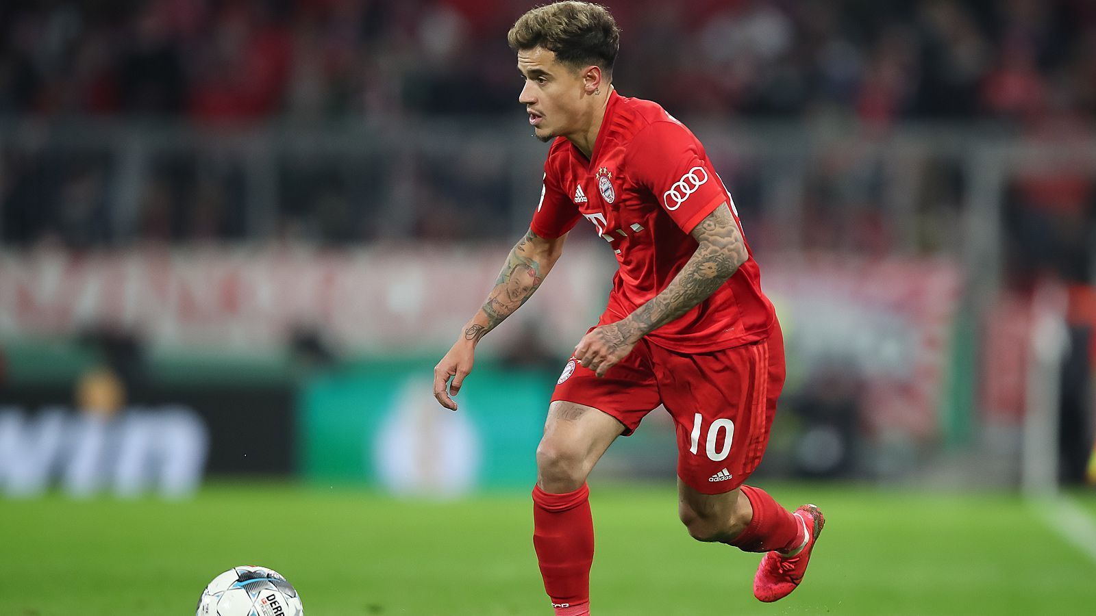 
                <strong>Coutinho (Bayern München)</strong><br>
                Kommt in der 60. Minute für Gnabry, bleibt jedoch abermals glücklos. Verliert Bälle in der Defensive und spielt ungenaue Pässe in der Offensive. ran-Note: 4
              