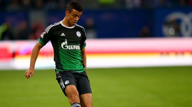 
                <strong>Franco Di Santo (FC Schalke 04)</strong><br>
                Angriff: Franco Di Santo (FC Schalke 04). Der Argentinier ist in der Bundesliga auch noch ohne Treffer für seinen neuen Arbeitgeber, obwohl er an der Seite von Klaas-Jan Huntelaar immer noch regelmäßig ran darf. Nur in der Europa League klappt es für Di Santo. In vier Spielen traf er vier Mal.
              