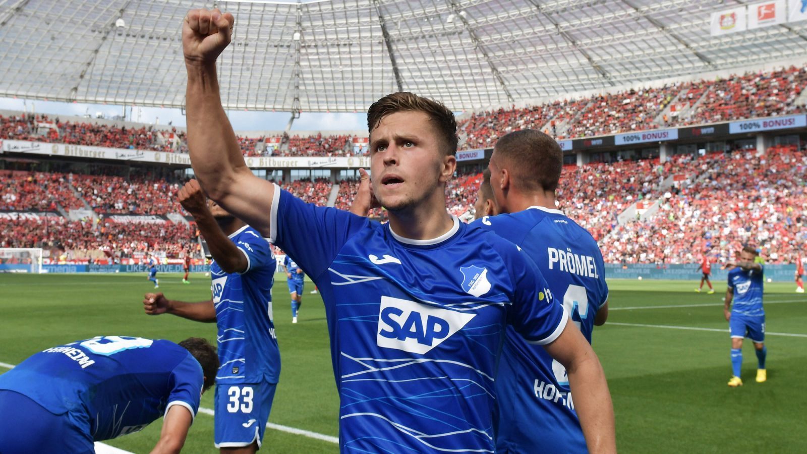 
                <strong>Mittelfeld: Christoph Baumgartner (TSG 1899 Hoffenheim)</strong><br>
                Dass in Christoph Baumgartner eine Menge Talent steckt, bewies der Österreicher am Wochenende wieder eindrucksvoll. Beim 3:0 der TSG Hoffenheim in Leverkusen war er treibende Offensivkraft im Mittelfeld von Trainer Andre Breitenreiter. Gekrönt hat der Nationalspieler der Alpenrepublik seine Leistung mit einem traumhaft schönen Hackentreffer zur zwischenzeitlichen Führung.
              