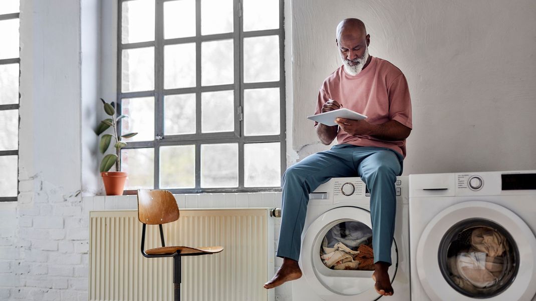 So reinigen Sie den Bottich der Waschmaschine: effektive Tipps und Tricks 