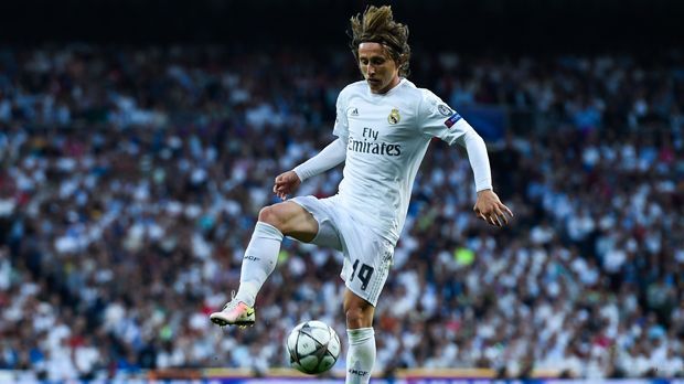 
                <strong>Luka Modric (Real Madrid)</strong><br>
                Mittelfeld: Luka Modric (Real Madrid)
              