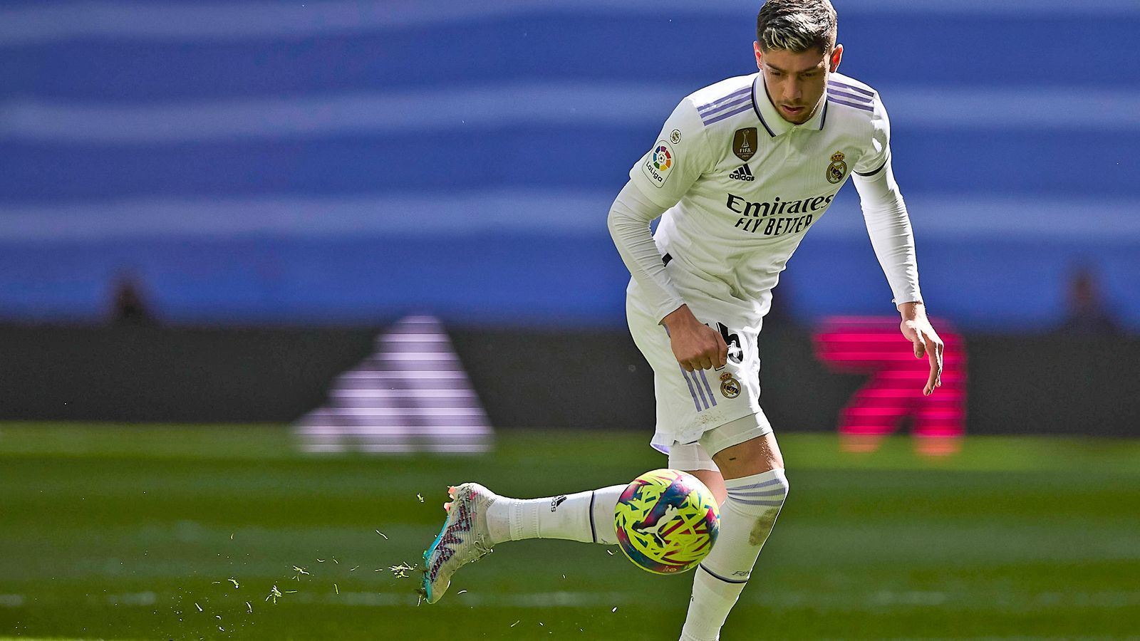 
                <strong>Fede Valverde (Real Madrid)</strong><br>
                Der Uruguayer findet nichts ins Spiel und tritt einmal spektakulär über den Ball. Schwache Leistung. ran-Note: 4
              