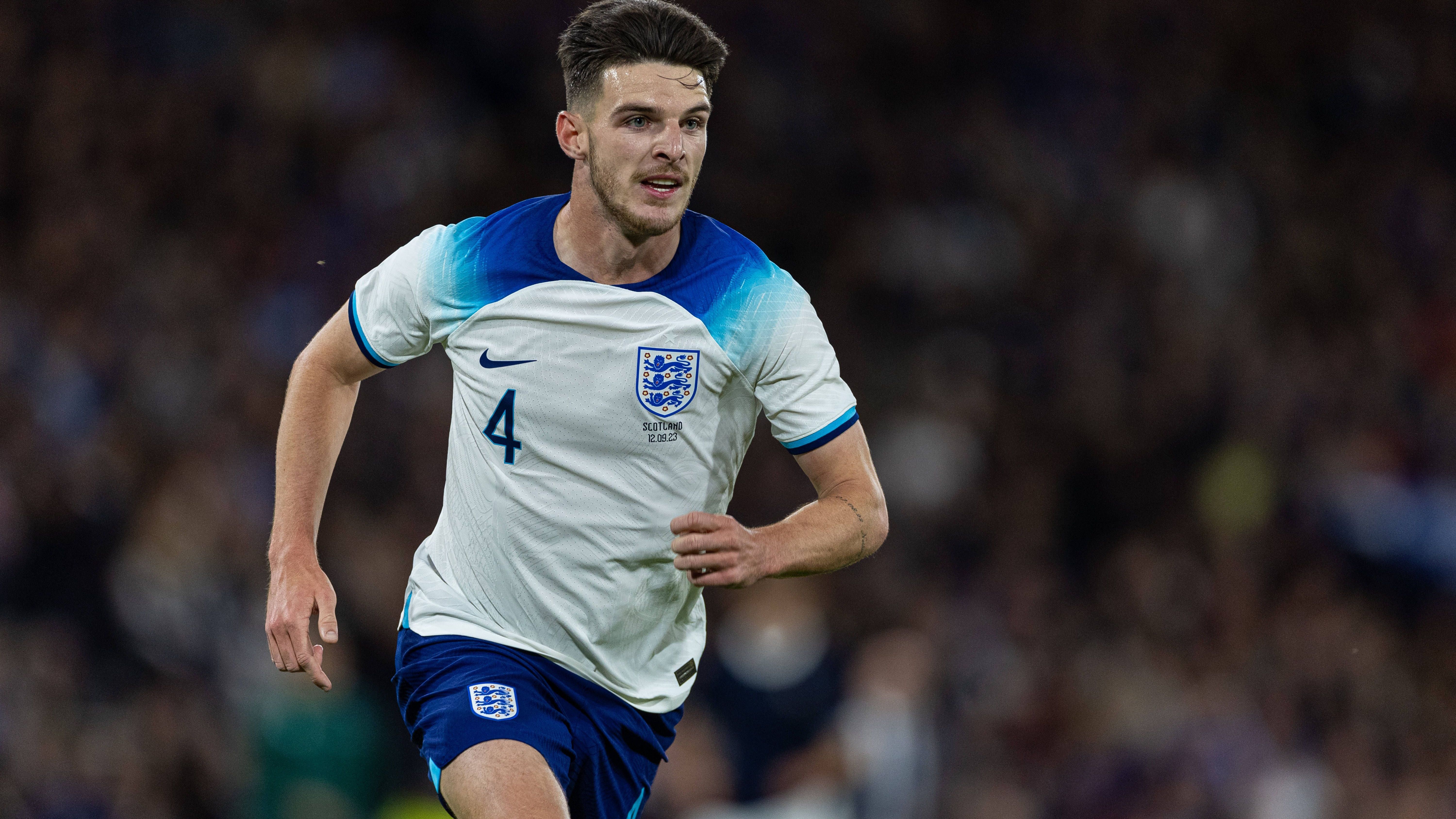 <strong>Declan Rice</strong><br>Nationalität: England<br>Verein: West Ham United (bis 15.7.2023), FC Arsenal (ab 15.7.2023)<br>Alter: 24<br>Position: Mittelfeld