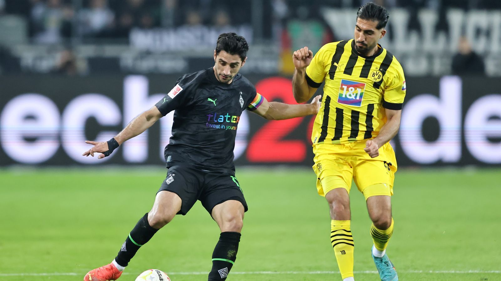 
                <strong>Emre Can (Borussia Dortmund)</strong><br>
                Anstatt Özcan in der Startelf. Kann im Zentrum fast zu keinem Zeitpunkt für Stabilität sorgen und zumeist nur am Hinterherlaufen. So auch beim 1:3, als die Gladbacher das Mittelfeldzentrum des BVB ohne große Gegenwehr überspielen. Nach dem Wiederanpfiff direkt wieder mit unerklärlichem Positionsspiel. Läuft dabei gleich mehreren Gegenspielern planlos nur hinterher, als Gladbach nach nicht mal einer Minute erneut trifft (46.). Indiskutable Leistung des zentralen Mittelfeldspielers. Wird nach 59 Minuten von Trainer Terzic erlöst. ran-Note: 
              