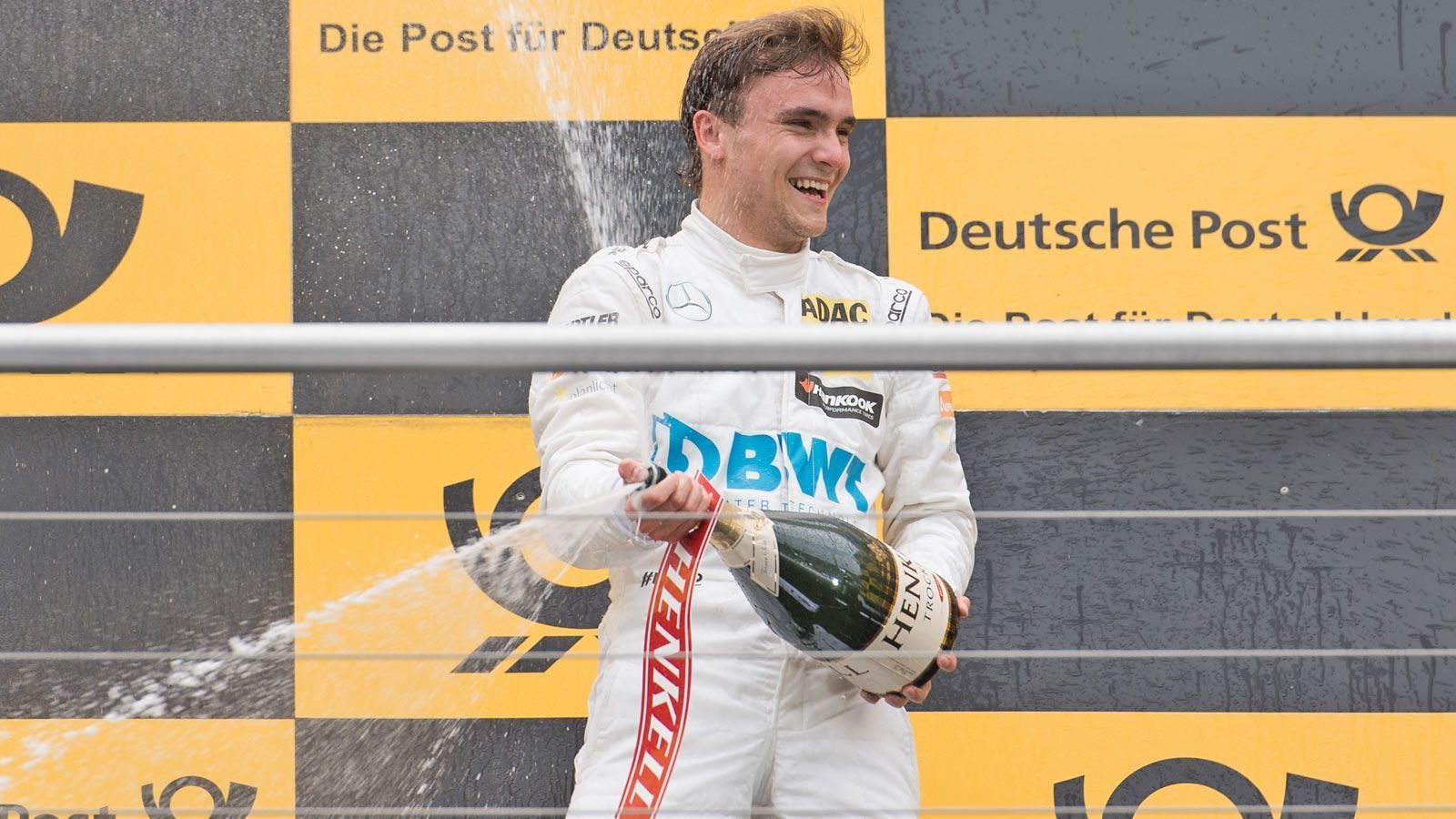 
                <strong>Lucas Auer (BMW Team RMR) </strong><br>
                In der DTM seit: 2015-2018, 2020Platzierung 2019: /Alter: 25
              