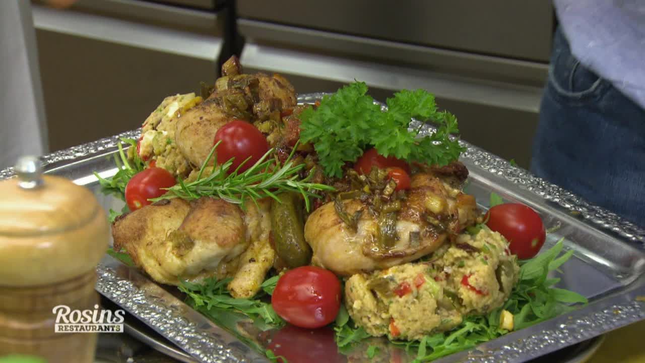 Gemüse-Couscous-Salat mit Hähnchenkeulen