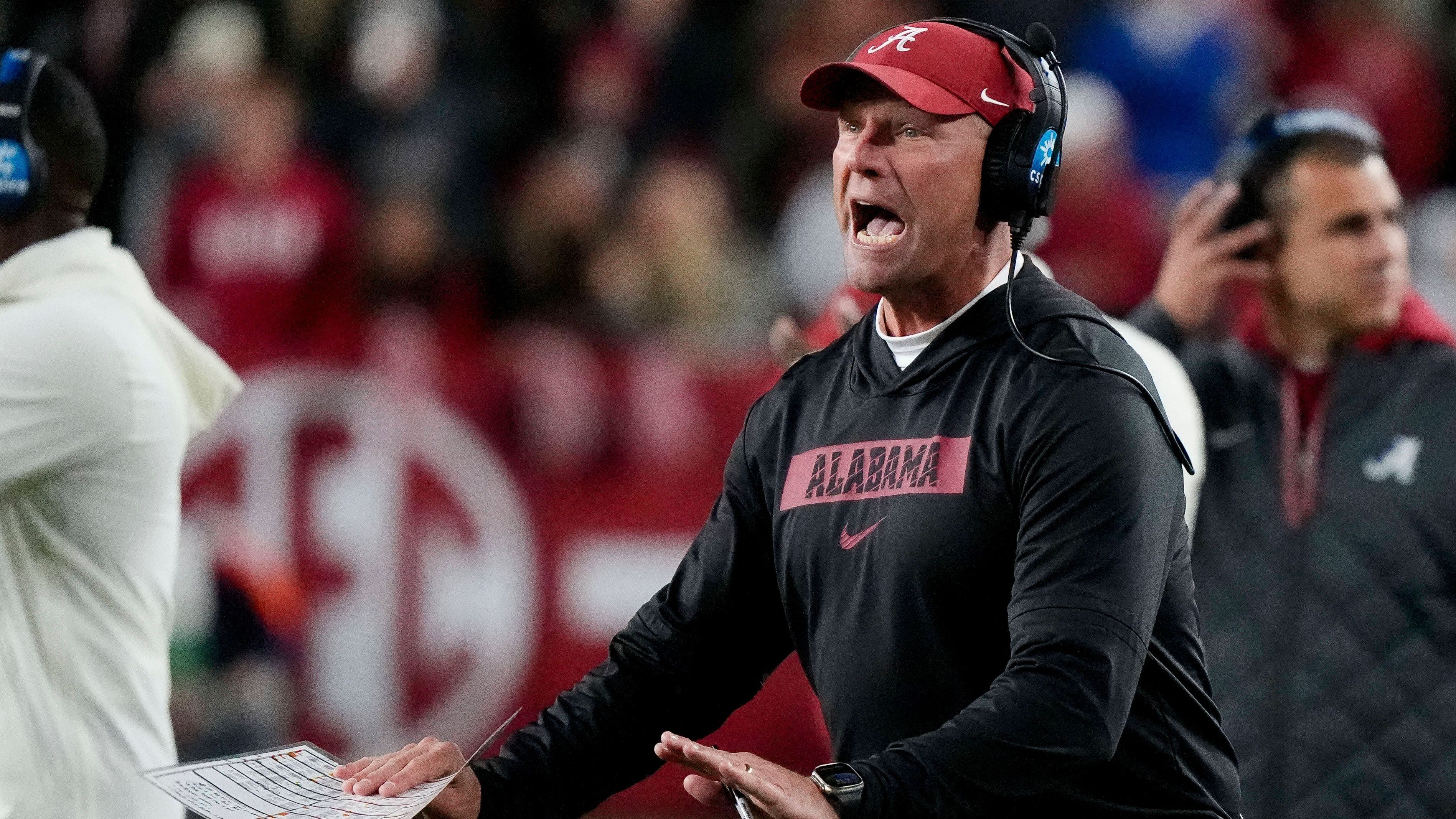 <strong>Platz 6 (geteilt): Kalen DeBoer (University of Alabama)</strong><br> • Jahresgehalt: 10.000.000 US-Dollar<br>• Head Coach seit: 2024<br>• Conference: SEC