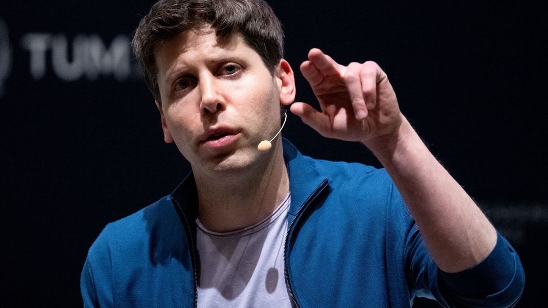 ChatGPT-Entwickler Sam Altman sieht Künstliche Intelligenz als Gefahr für die Menschheit an.