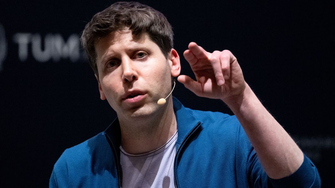 ChatGPT-Entwickler Sam Altman sieht Künstliche Intelligenz als Gefahr für die Menschheit an.