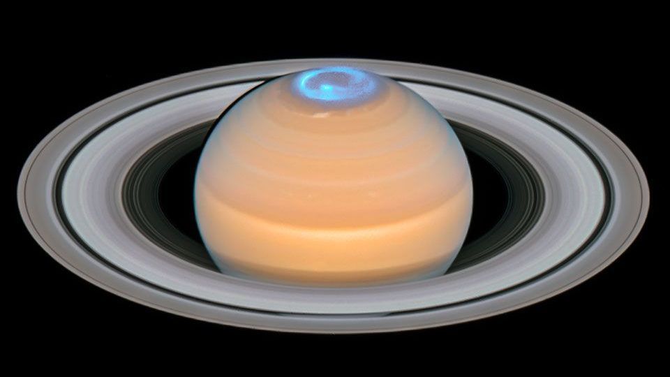 Auch auf anderen Planeten mit einer Atmosphäre und einem Magnetfeld gibt es Polarlichter, wie beispielsweise auf dem Saturn.