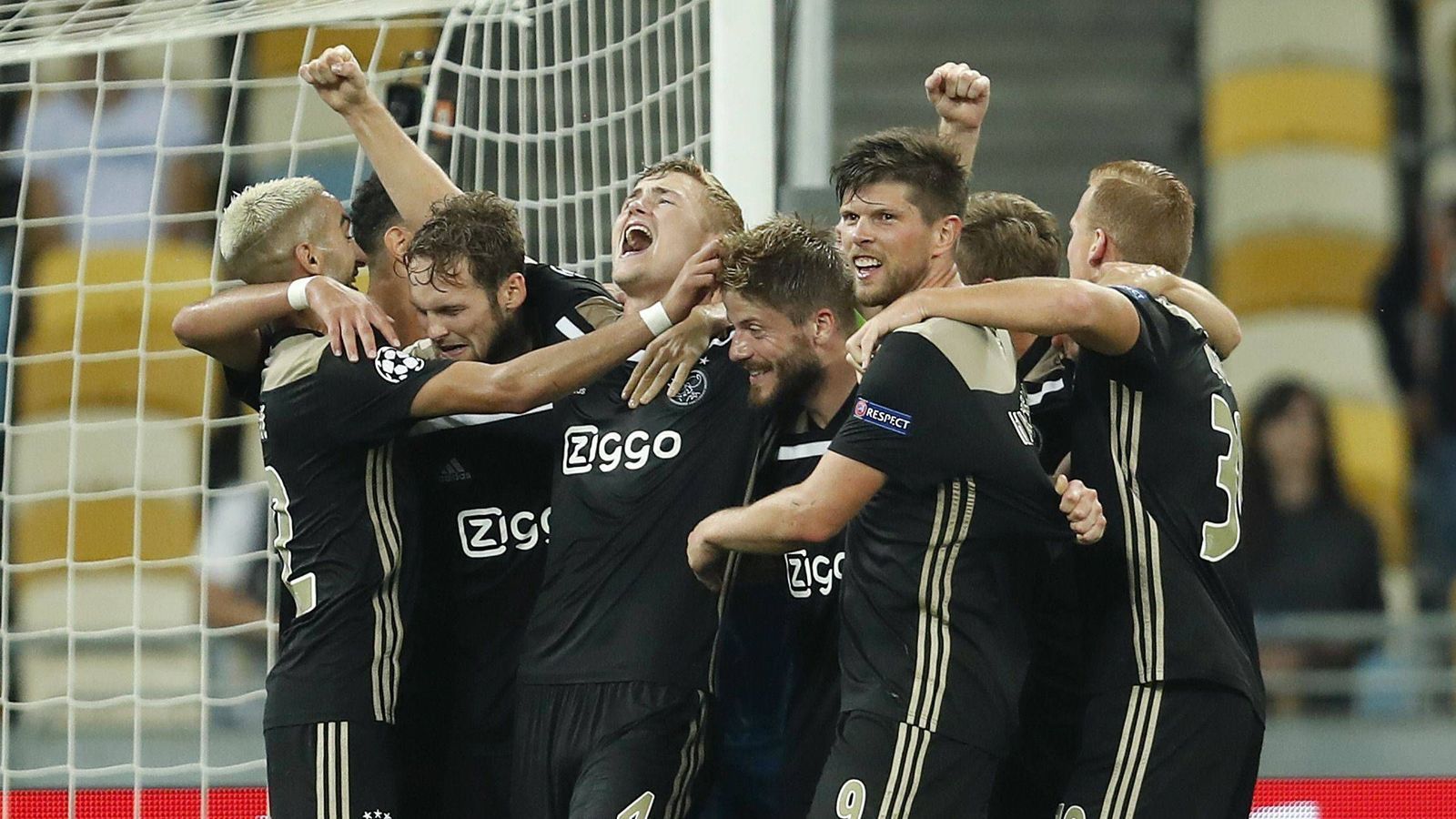 
                <strong>Topf 3: Ajax Amsterdam (Vizemeister der Niederlande)</strong><br>
                Größter CL-Erfolg: Sieger 1971, 1972, 1973, 1995Trainer: Erik ten HaagTopstar: Klaas Jan Huntelaar
              