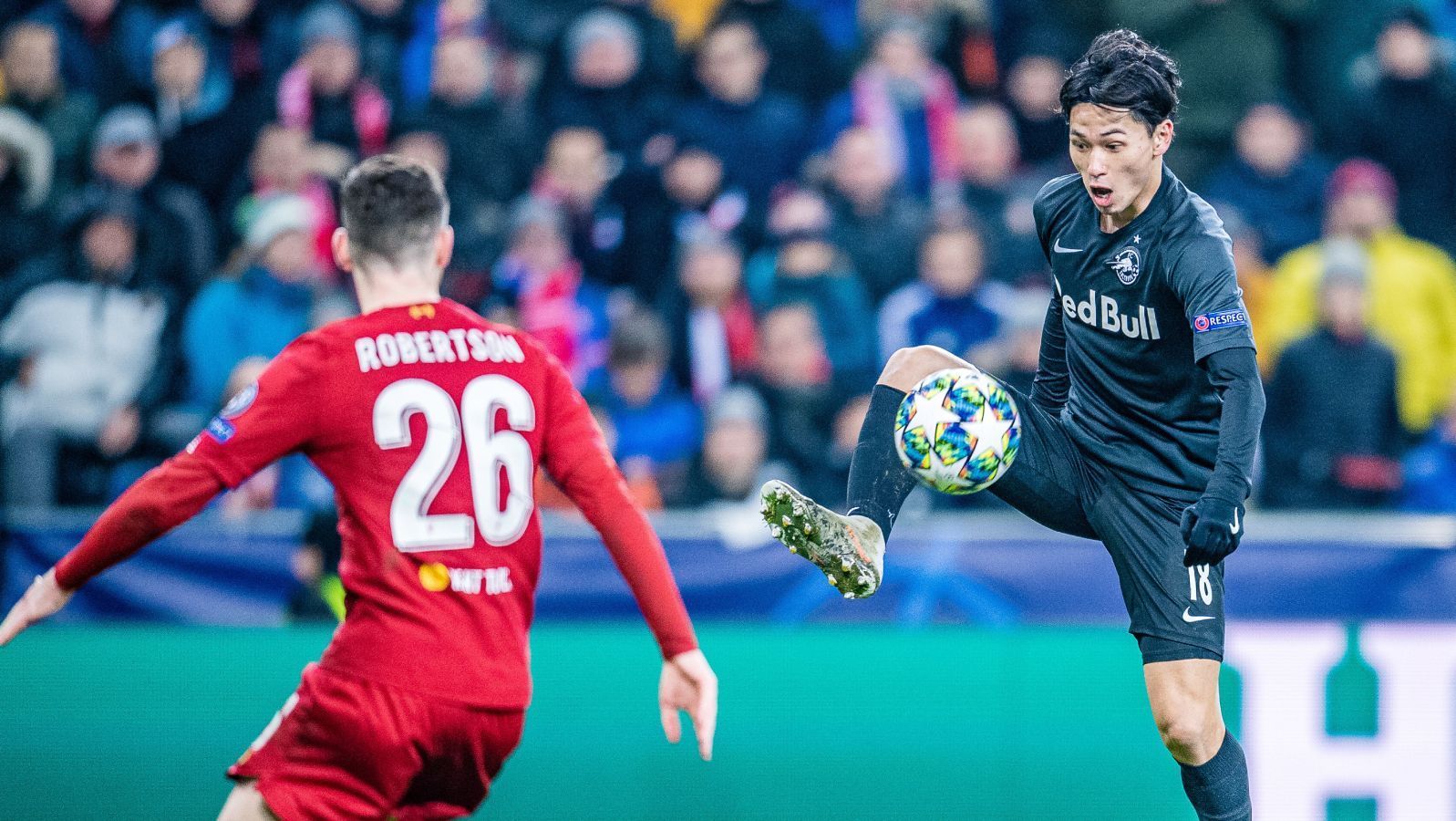 
                <strong>Takumi Minamino und Co.: Salzburgs Top-Exporte </strong><br>
                Takumi Minamino wechselt im Januar zu Champions League-Sieger FC Liverpool. Für festgeschriebene 8,5 Millionen Euro verpflichtete Jürgen Klopp den vielversprechenden japanischen Offensivspieler aus Salzburg. Der 24-Jährige tritt damit in eine Reihe von Exportschlagern, die der österreichische Serienmeister in der Vergangenheit für Millionen-Beträge verkaufte. ran.de zeigt weitere Spieler, die von Salzburg den Weg in die weite Fußballwelt gingen.
              