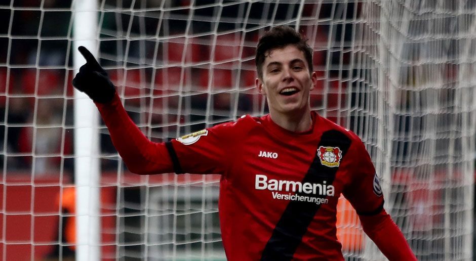 
                <strong>Kai Havertz (Bayer 04 Leverkusen)</strong><br>
                Vielleicht der Aufsteiger der Bundesliga-Saison. Kai Havertz ist erst 18 Jahre jung und bringt damit die nötige Unbeschwertheit mit, die für eine WM ganz nützlich ist. Kann im offensiven Mittelfeld für einigen Wirbel sorgen.
              