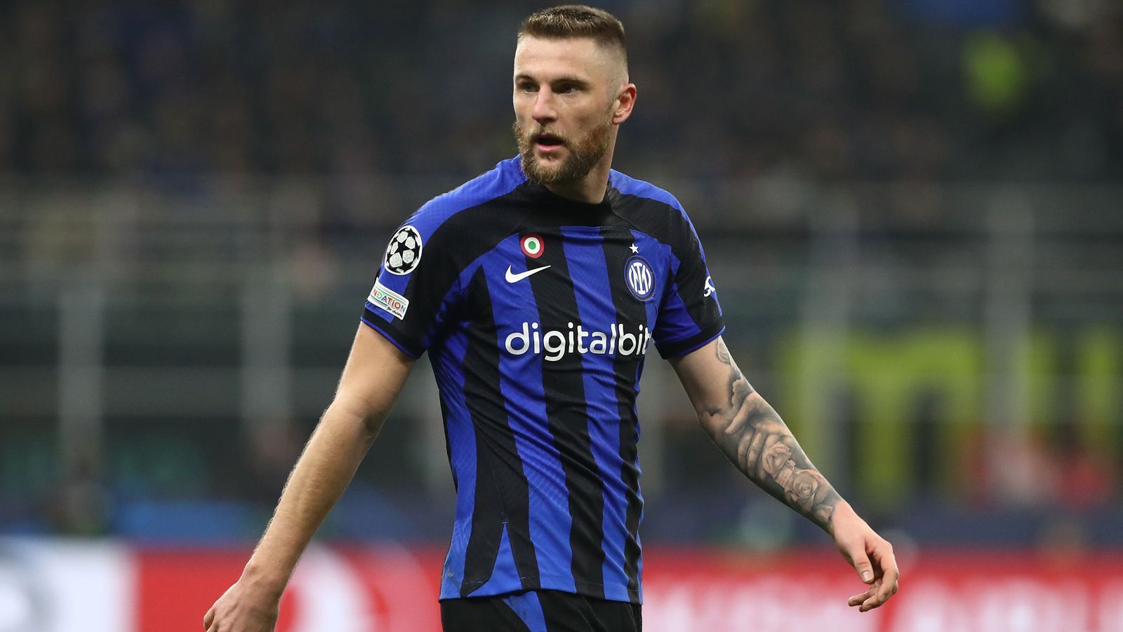 
                <strong>Feststehender Zugang: Milan Skriniar</strong><br>
                Schon fix ist hingegen die Verpflichtung von Milan Skriniar. Der slowakische Innenverteidiger kommt ablösefrei vom Champions-League-Finalisten Inter Mailand in die französische Hauptstadt. Von 2017 bis 2023 bestritt der 28-Jährige insgesamt 246 Pflichtspiele für die Nerazzurri. In Paris unterschrieb der Nationalspieler einen Vertrag bis 2028. 
              