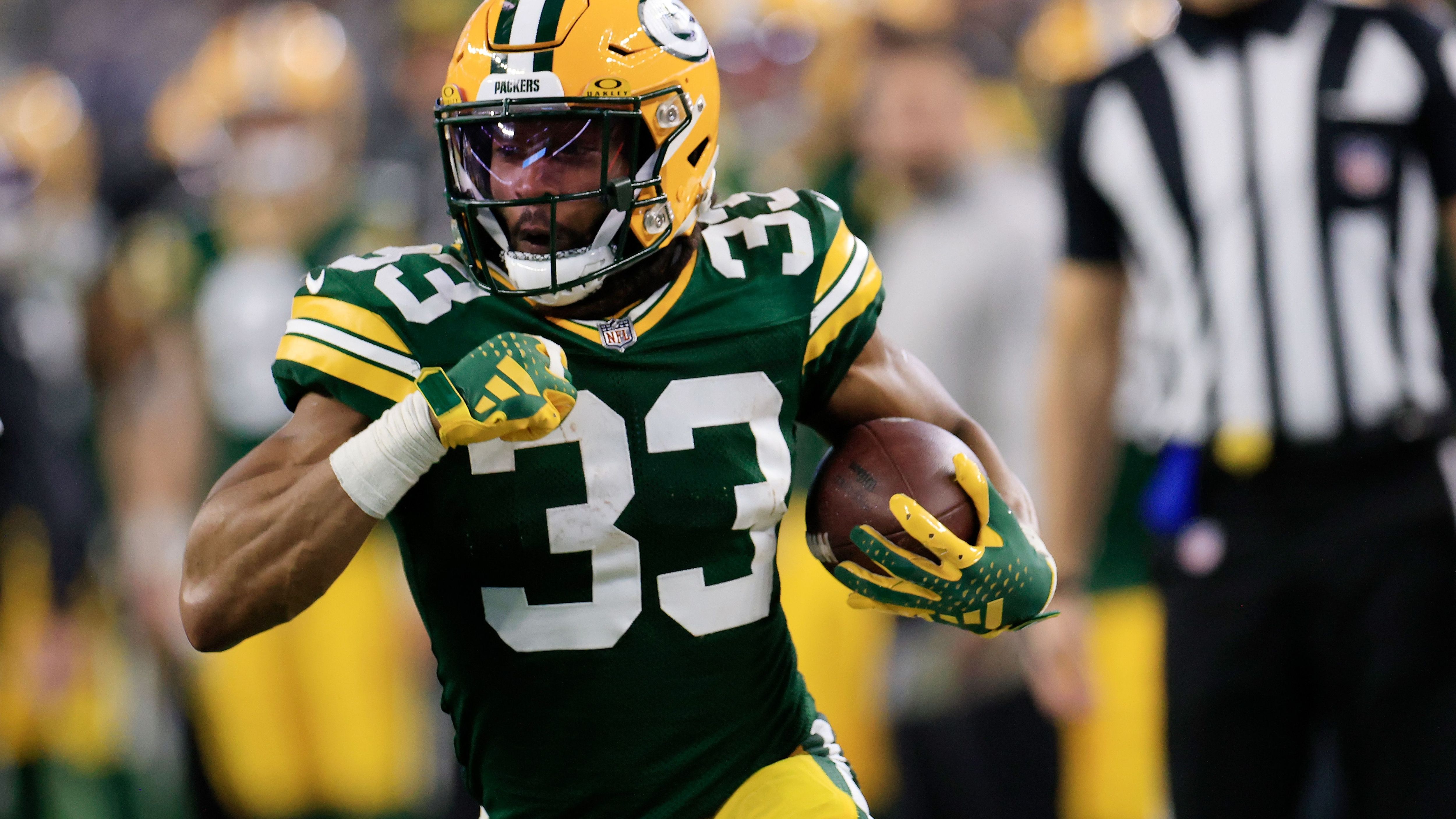 <strong>Week 4: Minnesota Vikings at Green Bay Packers</strong><br>In der Offseason soll Running Back Aaron Jones eine Gehaltsreduzierung bei den Packers abgelehnt haben. Was folgte, war seine Entlassung in Green Bay und ein Arrangement in Minnesota. Stattdessen erhielt Josh Jacobs einen saftigen Vierjahresvertrag über 48 Millionen Dollar bei den Packers. Jones echauffierte sich über das Ende, für ihn gab es hingegen nur einen Einjahresvertrag bei den "Vikes".