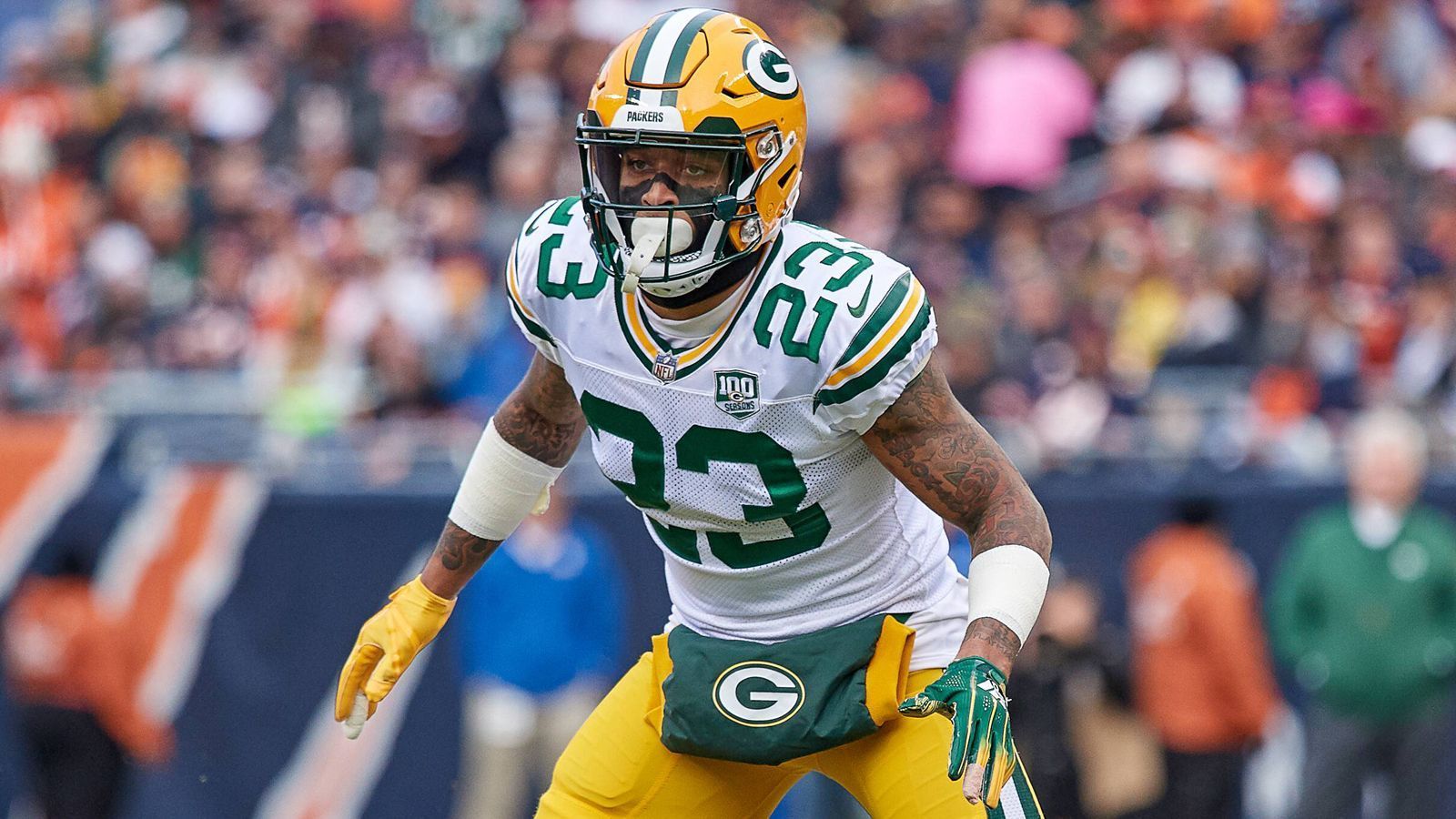 
                <strong>Pick 18: Jaire Alexander (Cornerback, Green Bay Packers)</strong><br>
                Der Passverteidiger ging als vierter Cornerback der Packers in die Saison, stand letztendlich aber in 11 seiner 13 Saisonspiele als Starter auf dem Platz. Er fing zwar nur eine Interception, leistete aber gute Deckungsarbeit. Defensive Coordinator Mike Pettine lobte seine Beständigkeit, weil er wenige Fehler macht und zudem kaum Strafen verursacht. Bei langen Pässen ist er allerdings noch etwas anfällig. ran-Note: 2
              