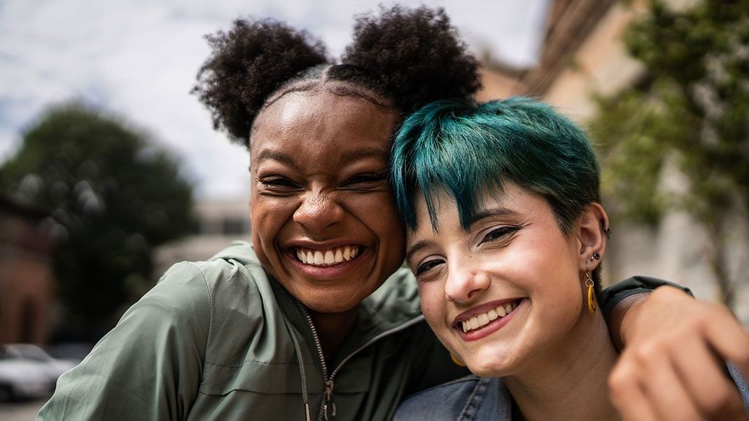 Von kurz bis lang – wir verraten euch simple, aber durchaus sehr stylische Frisuren für jede Haarlänge.