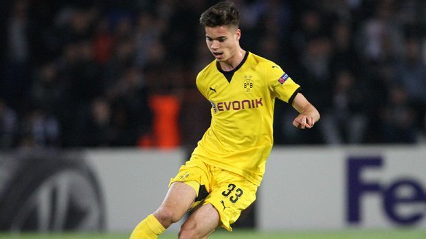 
                <strong>Defensiver Mittelfeldspieler: Julian Weigl</strong><br>
                Defensiver Mittelfeldspieler: Julian Weigl. Der Shooting-Star des BVB stopfte im Dortmunder Mittelfeld die Löcher, ordnete die Defensive und kurbelte immer wieder auch die Offensive mit an. Wieder mal ein prima Auftritt des 20-Jährigen Ex-Münchners. Wenn auch dieses mal nicht ganz so auffällig wie sonst. ran-Note: 3
              