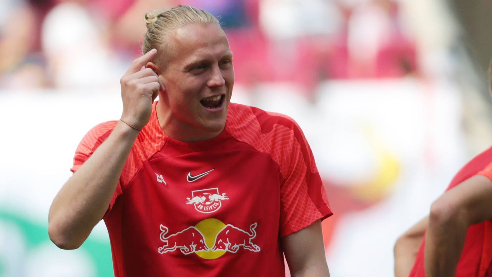 
                <strong>Xaver Schlager (RB Leipzig) </strong><br>
                Ersetzt in der Schlussphase den guten Haidara. Übernimmt dessen Rolle als zentrale Absicherung im Mittelfeld. ran-Note: ohne Bewertung
              