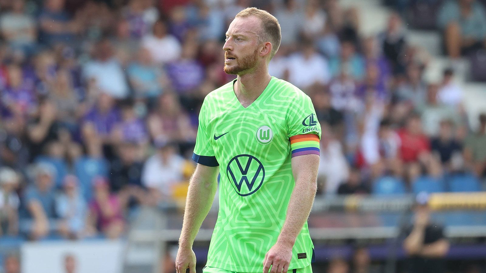 
                <strong>VfL Wolfsburg</strong><br>
                In den vergangenen Jahren trug Keeper Koen Casteels die Binde am Arm, diese übernimmt nun Mittelfeldspieler Maximilian Arnold.
              