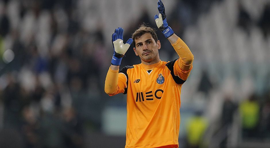 
                <strong>Iker Casillas (FC Porto)</strong><br>
                Raus mit Applaus! Nach dem 0:1 mit dem FC Porto bei Juventus Turin verabschiedet sich Iker Casillas von dieser Champions-League-Saison. Für den ehemaligen Welt- und Europameister war die Partie bei Italiens Abonnement-Meister trotz des Ausscheidens eine ganz besondere. Denn mit nun 175 Einsätzen in UEFA-Klubwettbewerben hat er einen neuen Rekord aufgestellt. "San Iker" hat damit auch Milan-Legende Paolo Maldini hinter sich gelassen. Und es wird mit Sicherheit nicht die letzte Europapokal-Saison des Keepers gewesen sein.
              