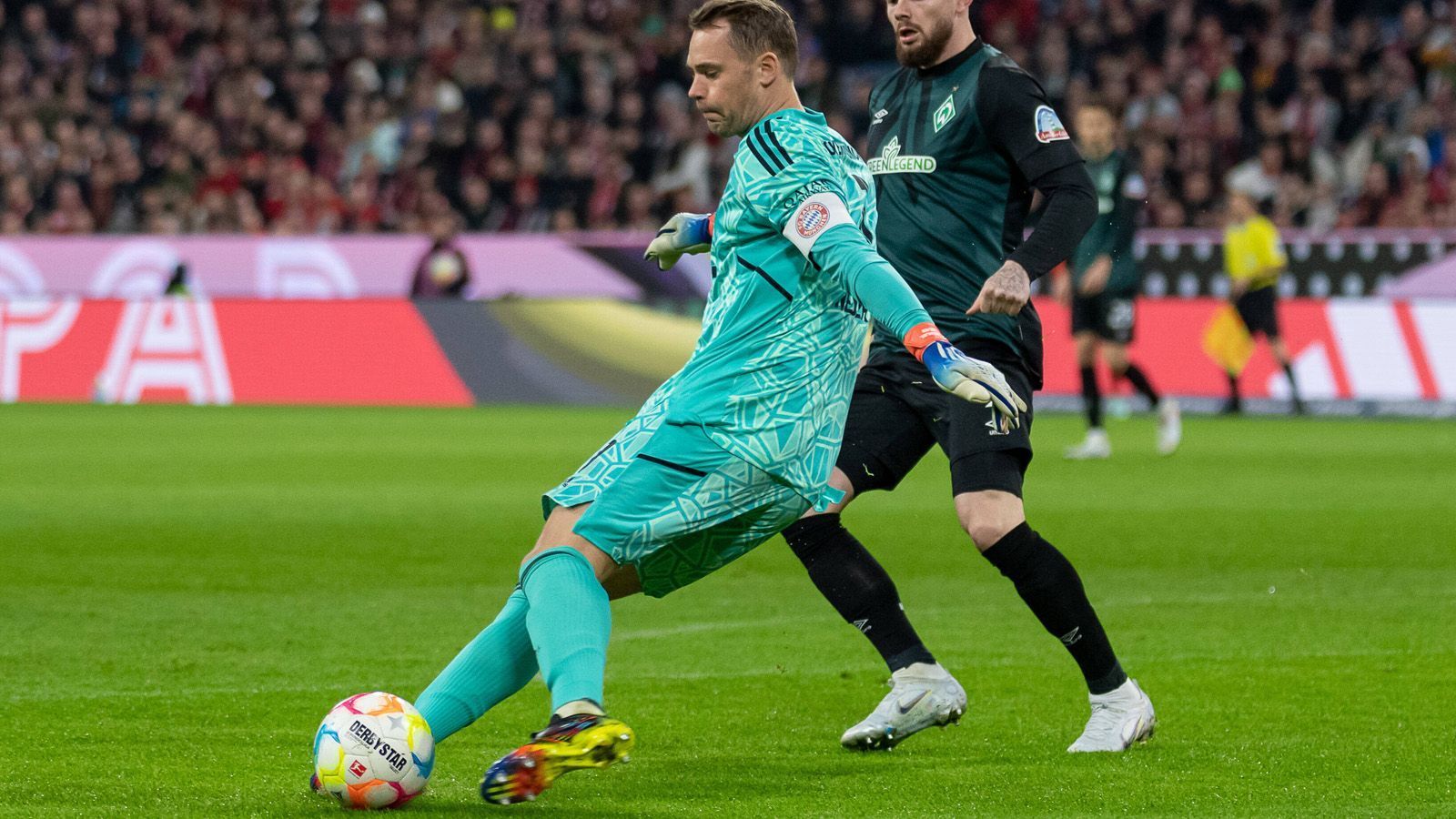 
                <strong>Manuel Neuer</strong><br>
                Ruhiger Abend für den Keeper. Beim einzigen Gegentor gibt es nichts zu halten für ihn. ran-Note: 3
              