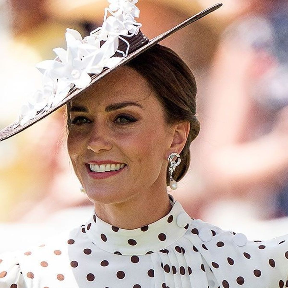 Alexander McQueen kleidet Kate Middleton