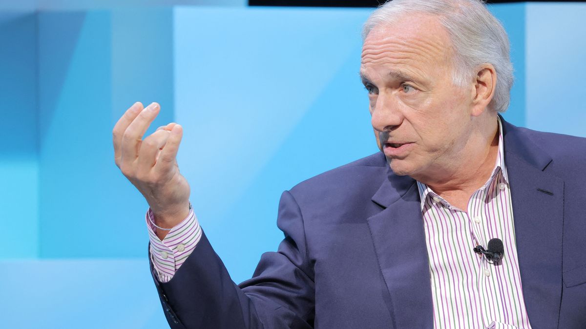 Ray Dalio, Gründer des weltgrößten Hedgefonds Bridgewater Associates, findet ungewöhnlich scharfe Worte zur Wirtschafts- und Finanzpolitik von Donald Trump.