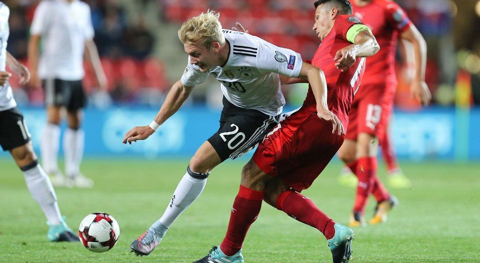 
                <strong>Julian Brandt</strong><br>
                Unauffällig, findet nur schwer ins Spiel, wird deshalb auch kaum eingebunden. Setzt dazu seine Schnelligkeit und seine Stärken im Eins-gegen-Eins viel zu selten ein. Macht dann in der 61. Minute Platz für Antonio Rüdiger. ran-Note: 5
              