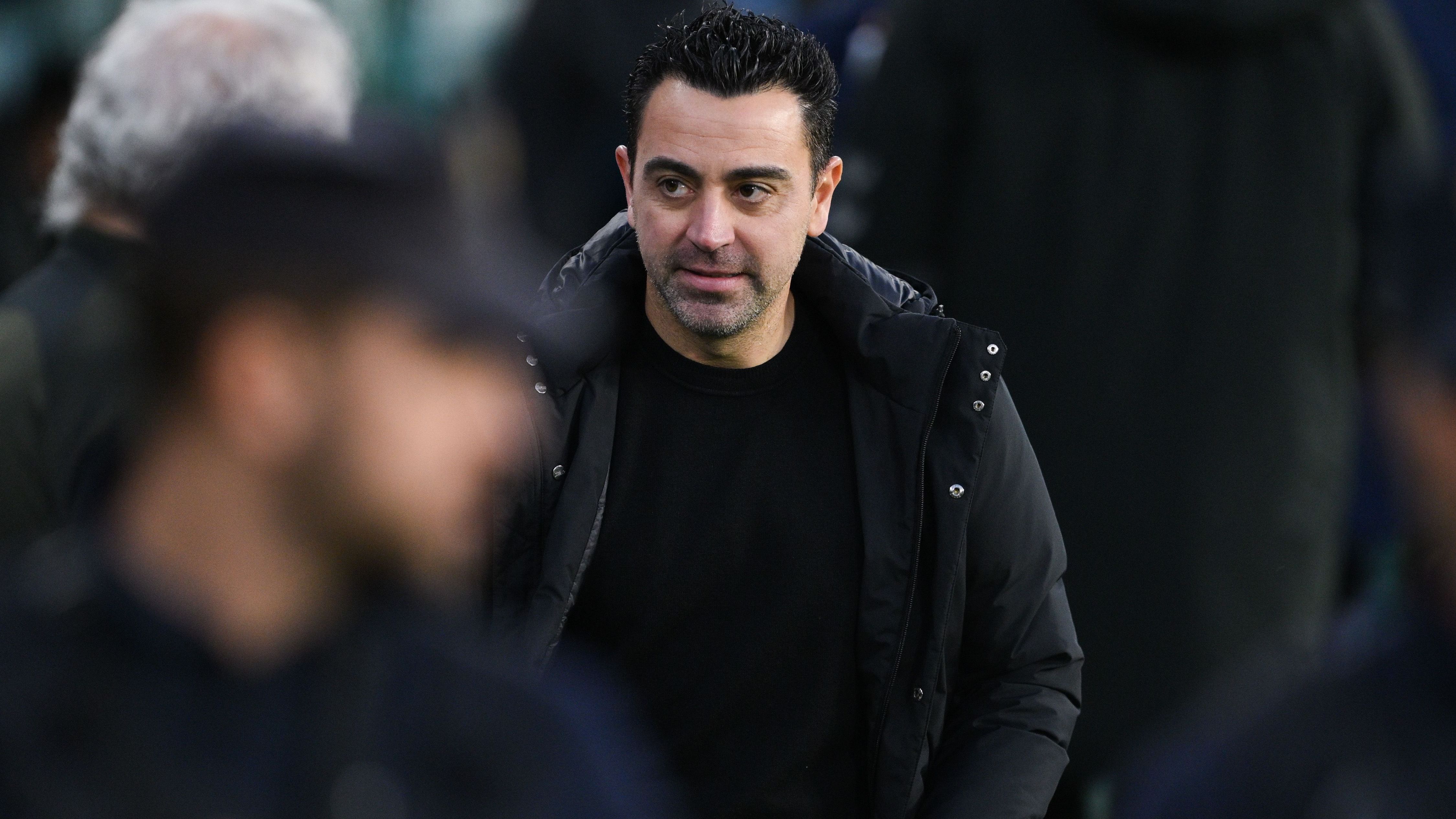 <strong>Xavi geht im Sommer bei Barca oder nicht? Diese Trainer waren im Gespräch</strong>&nbsp;<br>Barcelonas Meistertrainer Xavi hat für den Sommer 2024 eigentlich seinen Abschied verkündet und <a href="https://www.ran.de/sports/fussball/primera-division-la-liga/news/medien-xavi-bleibt-doch-trainer-in-barcelona-362764">bleibt nun doch</a>, wie Medien übereinstimmend berichten.&nbsp;<em><strong>ran</strong></em> zeigt, welche Nachfolge-Kandidaten bei den Katalanen zwischenzeitlich gehandelt wurden. (Stand: 25. April 2024)