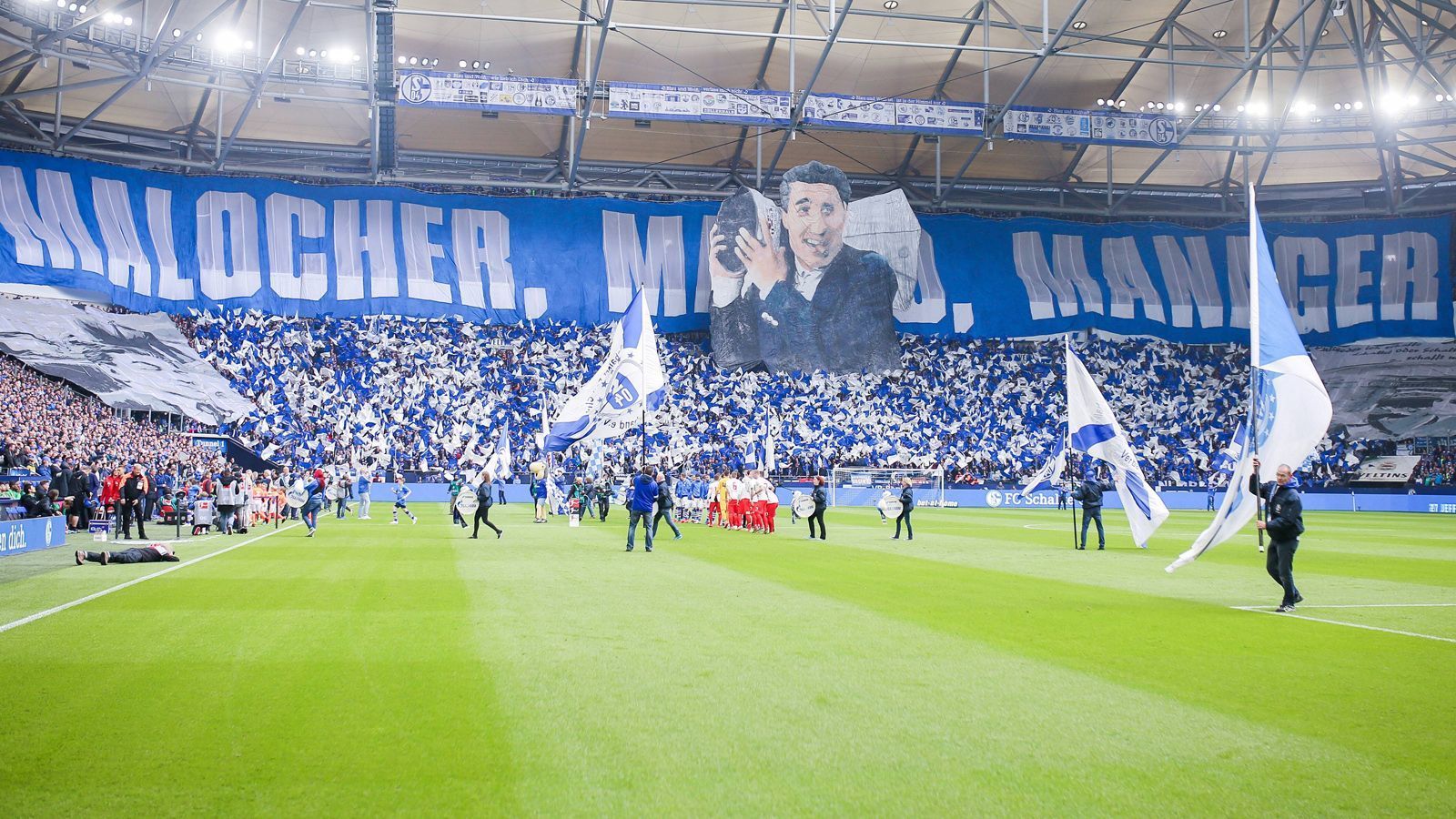 
                <strong>FC Schalke 04</strong><br>
                Vereinshymne: "Blau und Weiß, wie lieb' ich dich" (Hans J. König)
              