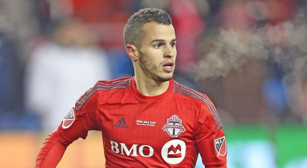 
                <strong>Sebastian Giovinco</strong><br>
                AngriffToronto FC
              