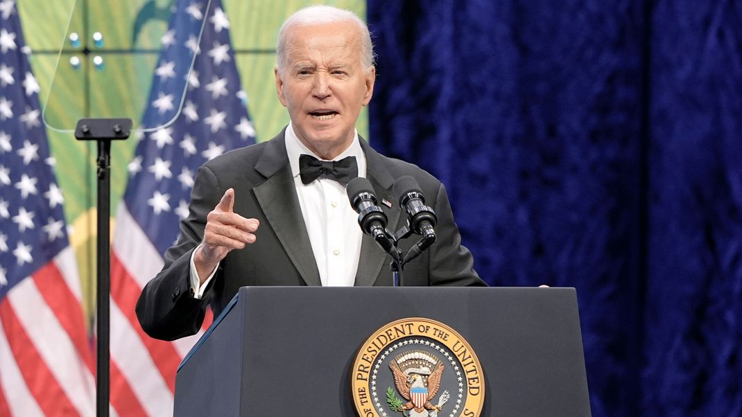 US-Präsident Joe Biden spricht bei der 30. jährlichen Gala des Asian Pacific American Institute for Congressional Studies über Donald Trump.