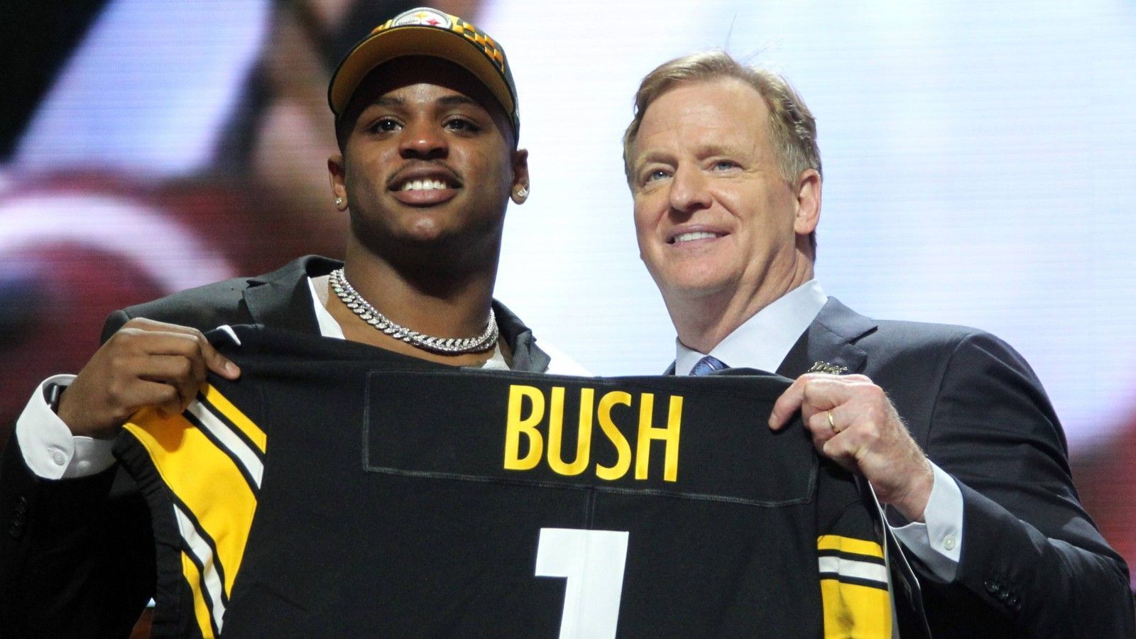 
                <strong>Devin Bush (Inside Linebacker, Pittsburgh Steelers)</strong><br>
                Madden-Rating: 72
              