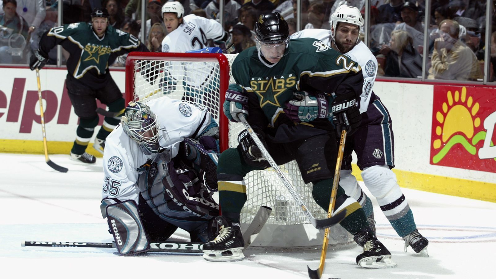 
                <strong>Anaheim Ducks - Dallas Stars (2003)</strong><br>
                &#x2022; Länge der Overtime: 80:48 Minuten<br>
              